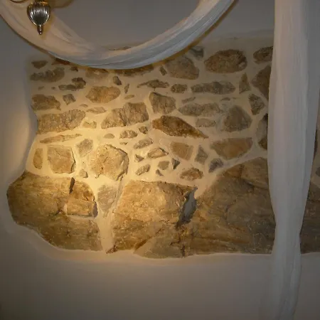 Дом отдыха Old Stone House Roussou