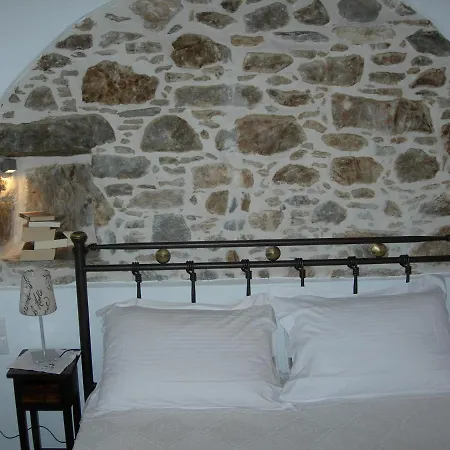 Old Stone House Roussou