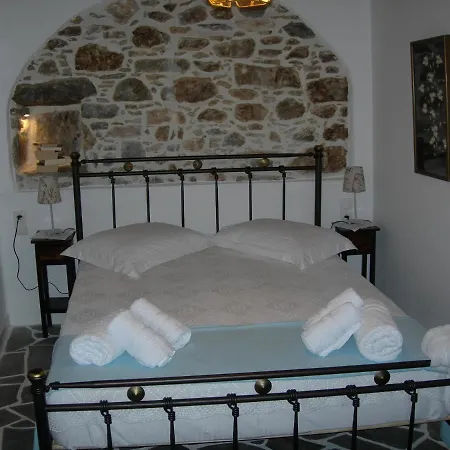 Дом отдыха Old Stone House Roussou